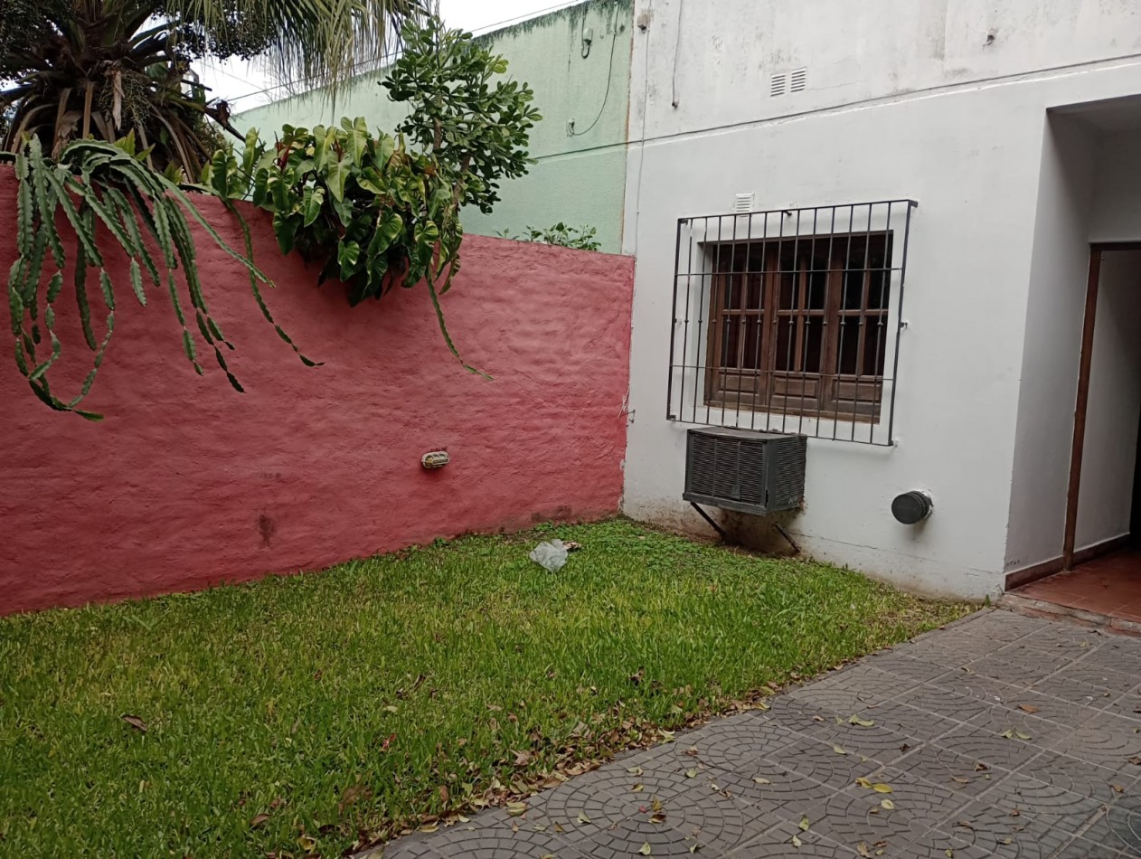 CASA EN BARRIO O CONNORS DE TRES DORMITORIOS CON PILETA APTA CREDITO HIPOTECARIO
