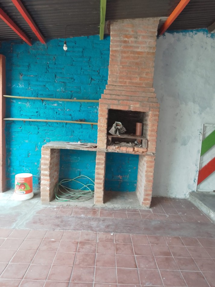 CASA EN BARRIO O CONNORS DE TRES DORMITORIOS CON PILETA APTA CREDITO HIPOTECARIO