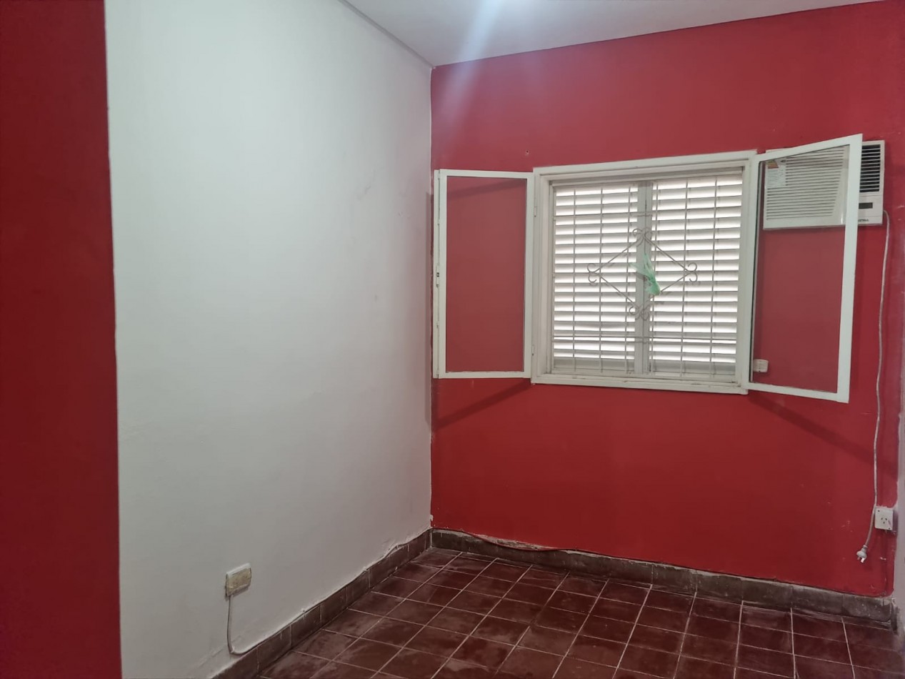 CASA EN BARRIO O CONNORS DE TRES DORMITORIOS CON PILETA APTA CREDITO HIPOTECARIO