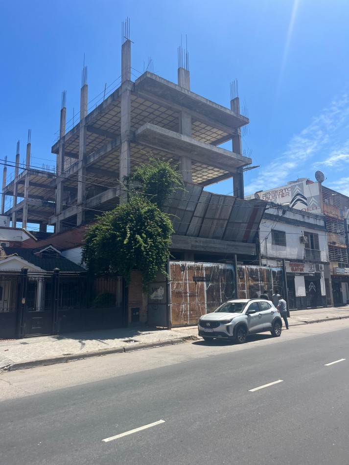 EDIFICIO A TERMINAR EN AVENIDA BELGRANO AL 1600