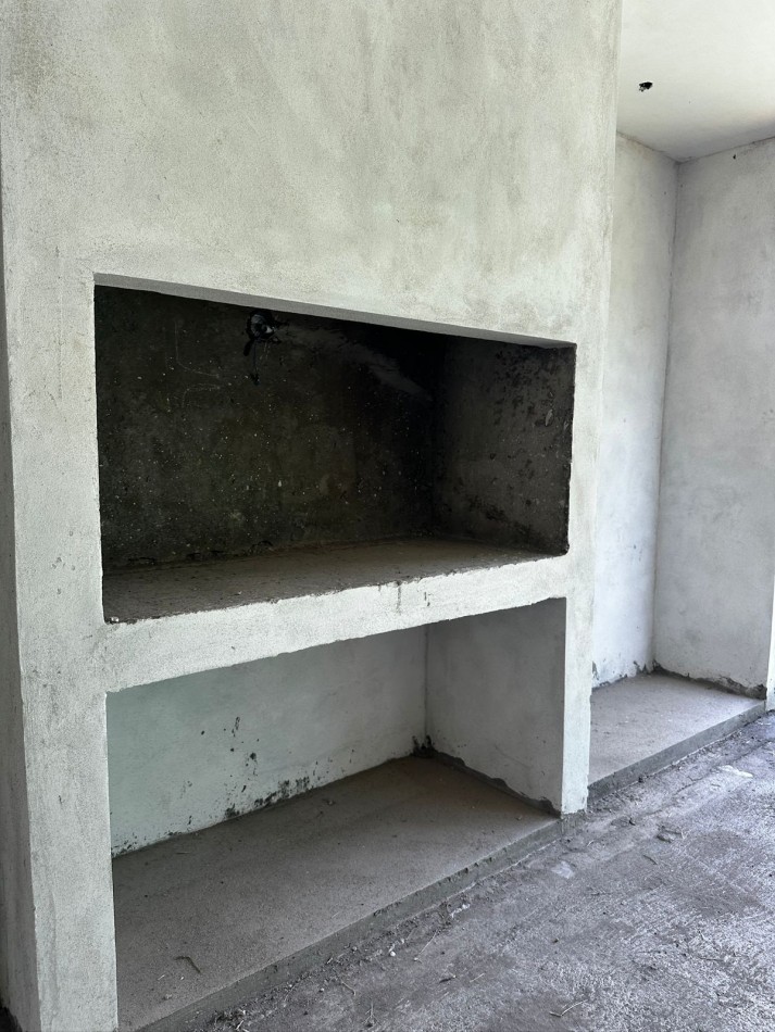 CASA EN BARRIO CERRADO LA EMILIA EN LA RINCONADA YERBA BUENA DE TRES DORMITORIOS A TERMINAR DETALLES APTA CREDITO