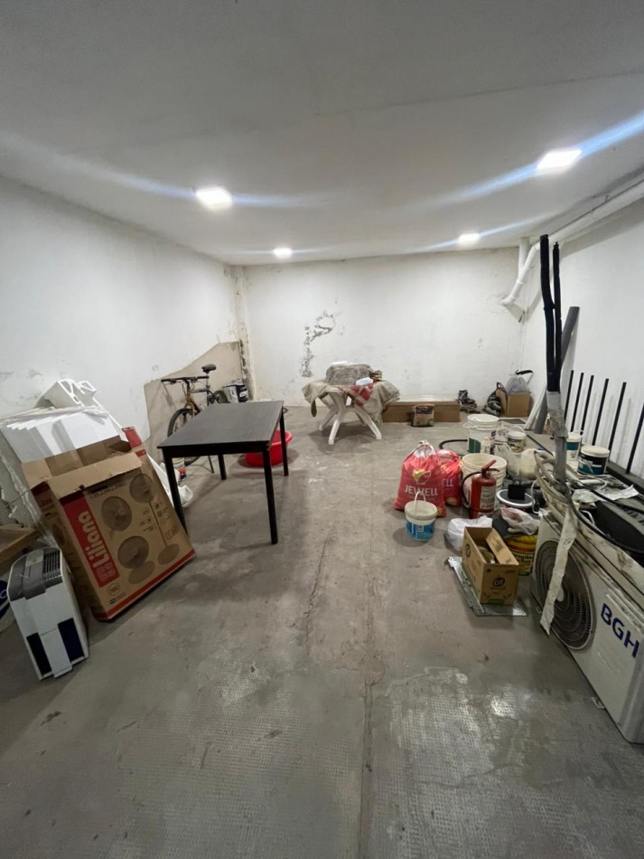 IMPORTANTE LOCAL COMERCIAL CON DEPOSITO EN BOLIVAR Y JUJUY BARRIO SUR