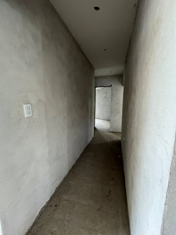 CASA EN BARRIO CERRADO LA EMILIA EN LA RINCONADA YERBA BUENA DE TRES DORMITORIOS A TERMINAR DETALLES APTA CREDITO