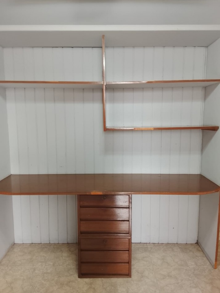 OFICINA ZONA TRIBUNALES EN PASAJE 2 DE ABRIL 380