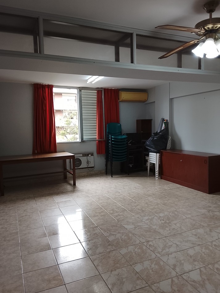 OFICINA ZONA TRIBUNALES EN PASAJE 2 DE ABRIL 380