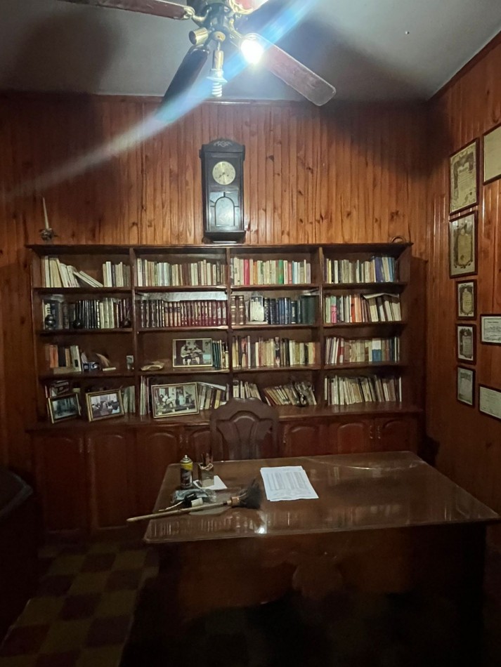 CASA EN COLOMBIA CASI AVENIDA JUAN B. JUSTO DE TRES DORMITORIOS