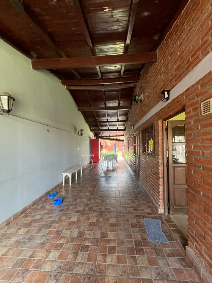 CASA DE TRES DORMITORIOS CON PILETA EN BRASIL AL 500 YERBA BUENA