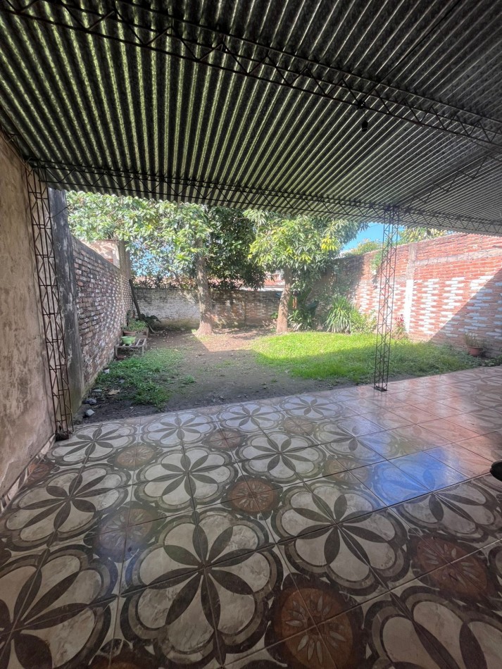 CASA DE DOS DORMITORIOS EN BARRIO 188 VIVIENDAS EN VILLA CARMELA
