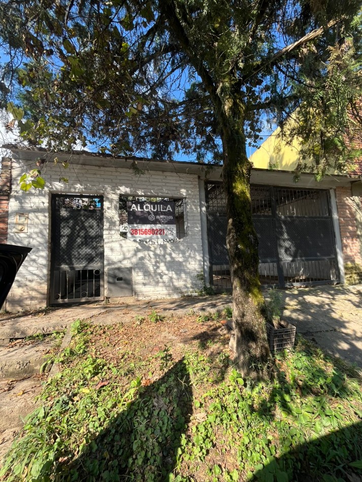 CASA DE DOS DORMITORIOS EN BARRIO 188 VIVIENDAS EN VILLA CARMELA
