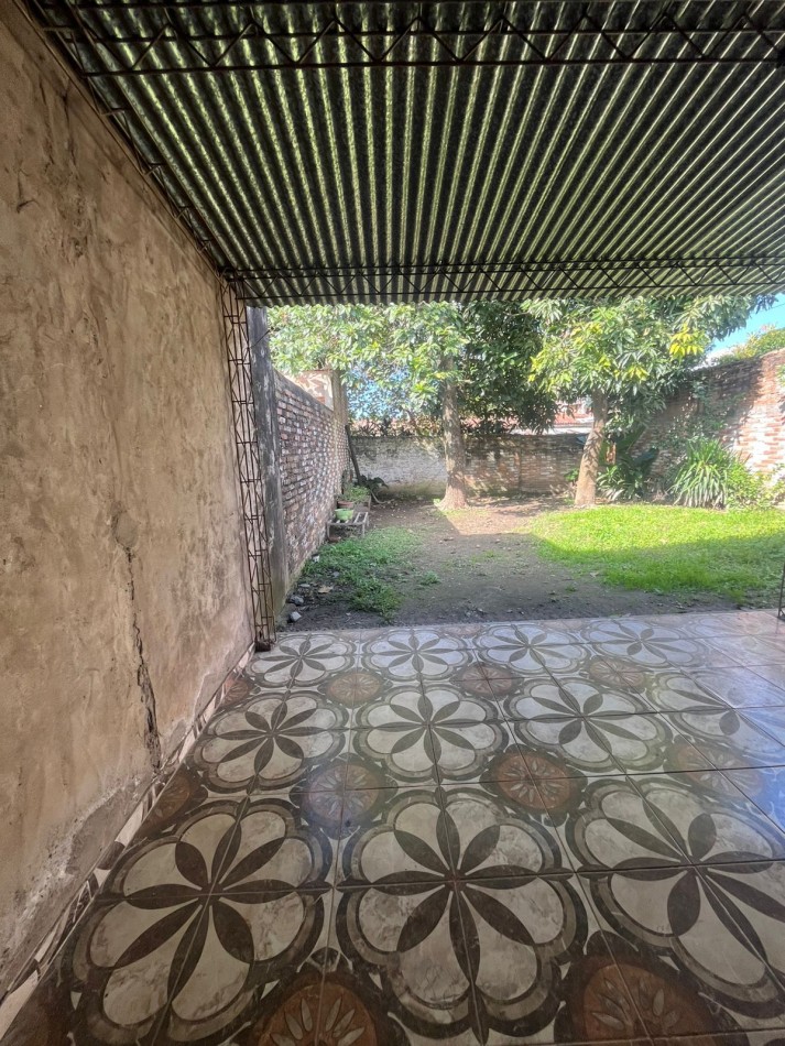 CASA DE DOS DORMITORIOS EN BARRIO 188 VIVIENDAS EN VILLA CARMELA