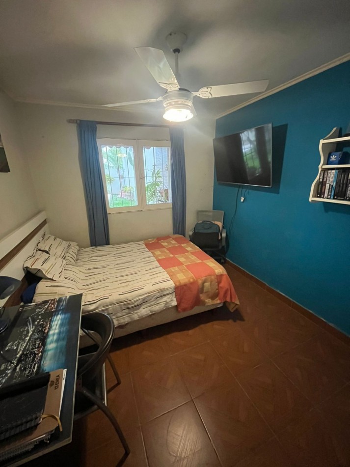 HERMOSA CASA APTA CREDITO EN BARRIO AGRIMENSOR SANTIAGO AL 4500 APTA CREDITO 