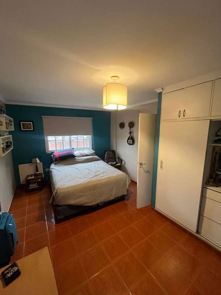 HERMOSA CASA APTA CREDITO EN BARRIO AGRIMENSOR SANTIAGO AL 4500 APTA CREDITO 