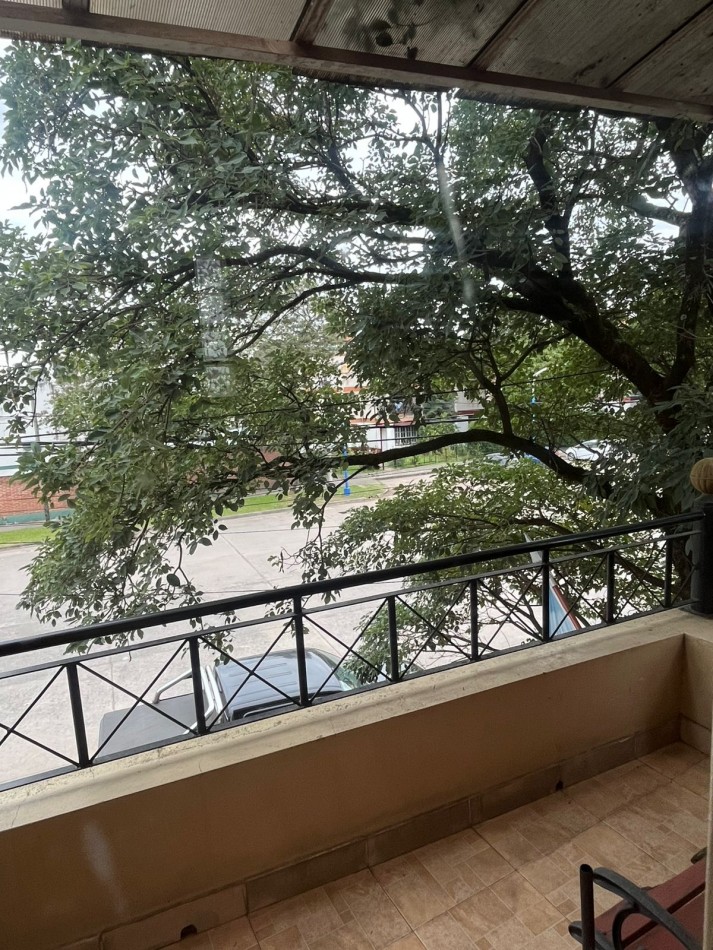 HERMOSA CASA APTA CREDITO EN BARRIO AGRIMENSOR SANTIAGO AL 4500 APTA CREDITO 