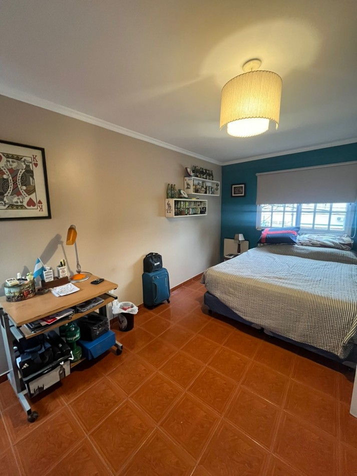 HERMOSA CASA APTA CREDITO EN BARRIO AGRIMENSOR SANTIAGO AL 4500 APTA CREDITO 