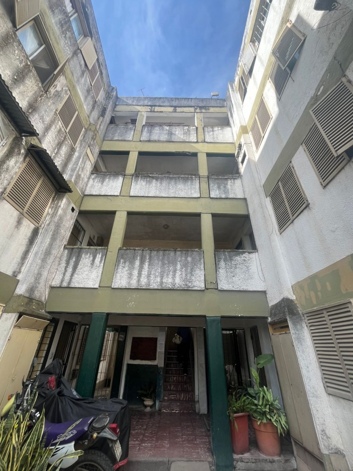 DEPARTAMENTO DE TRES DORMITORIOS EN BARRIO 24 DE SETIEMBRE SOBRE AVENIDA KIRCHNER AL 2.500