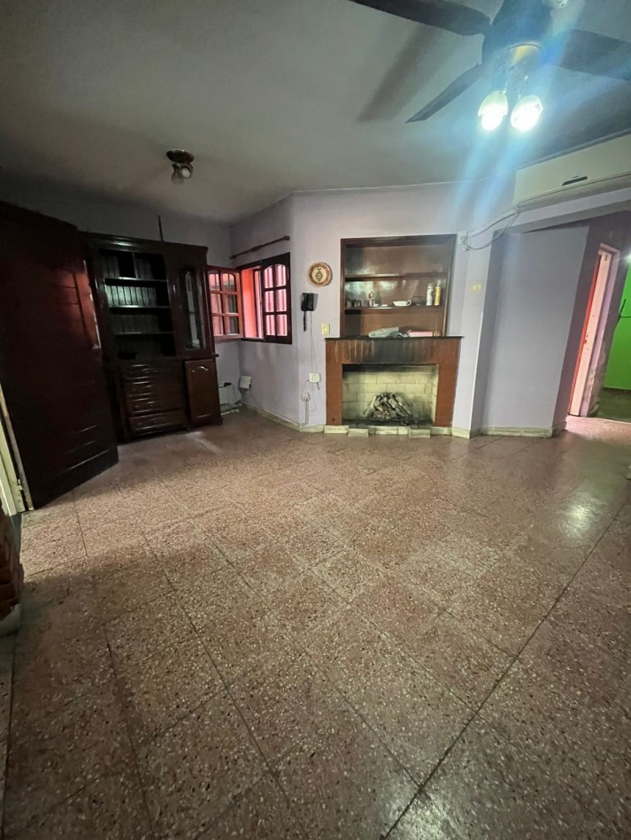 DUPLEX DE TRES DORMITORIOS EN BARRIO SUR RONDEAU AL 400 CON COCHERA