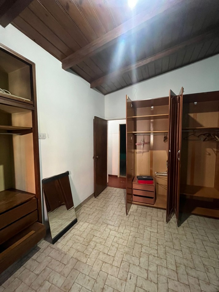 DUPLEX DE TRES DORMITORIOS EN BARRIO SUR RONDEAU AL 400 CON COCHERA