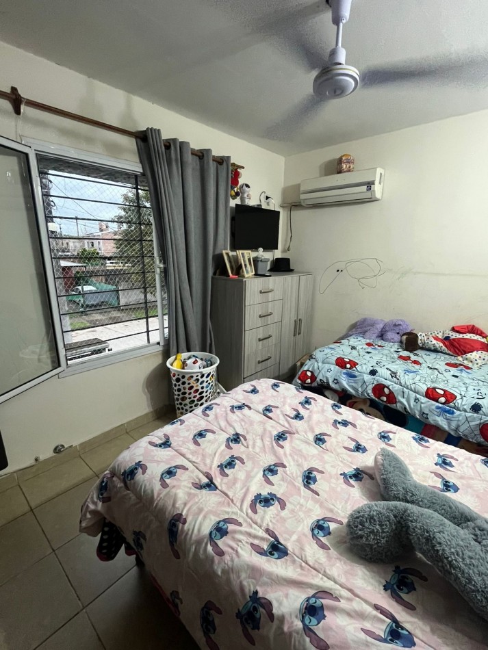 DEPARTAMENTO DE DOS DORMITORIOS CON TERRAZA, ASADOR Y COCHERA CUBIERTA EN BARRIO PROCREAR YERBA BUENA