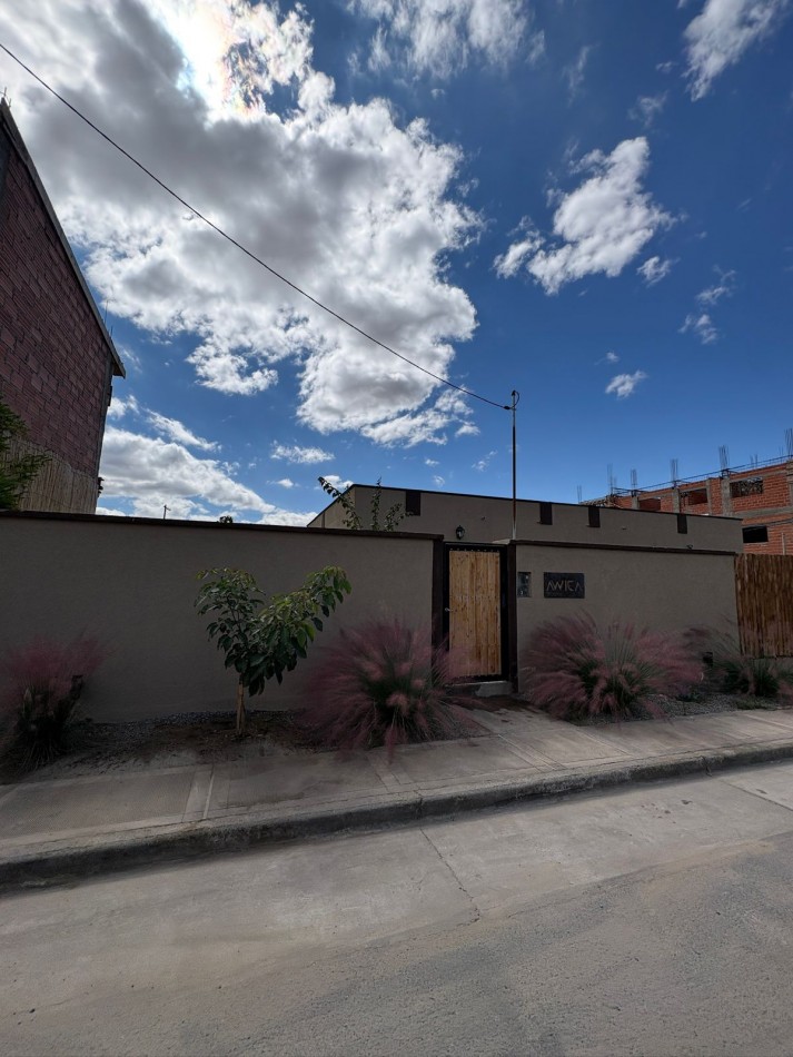 COMPLEJO DE DOS CABAÑAS EN FUNCIONAMIENTO EN CAFAYATE SALTA ESTILO RUSTICO HERMOSAS 