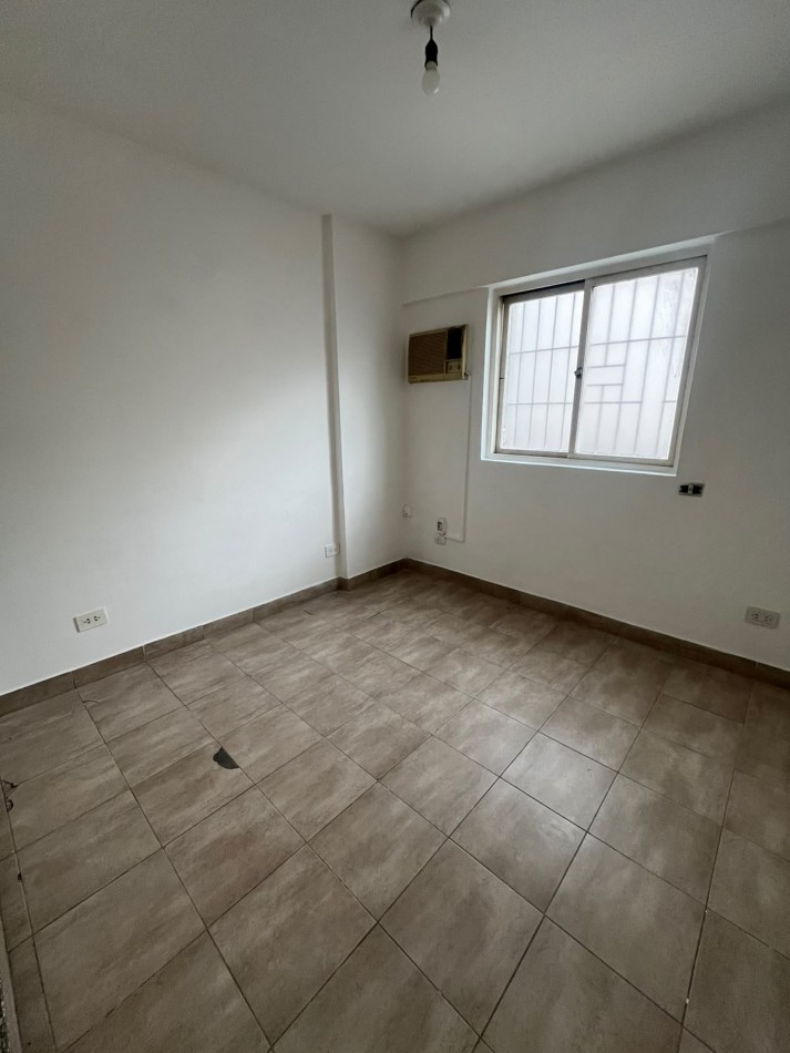 DEPARTAMENTO DE TRES DORMITORIOS EN CHACABUCO AL 200 