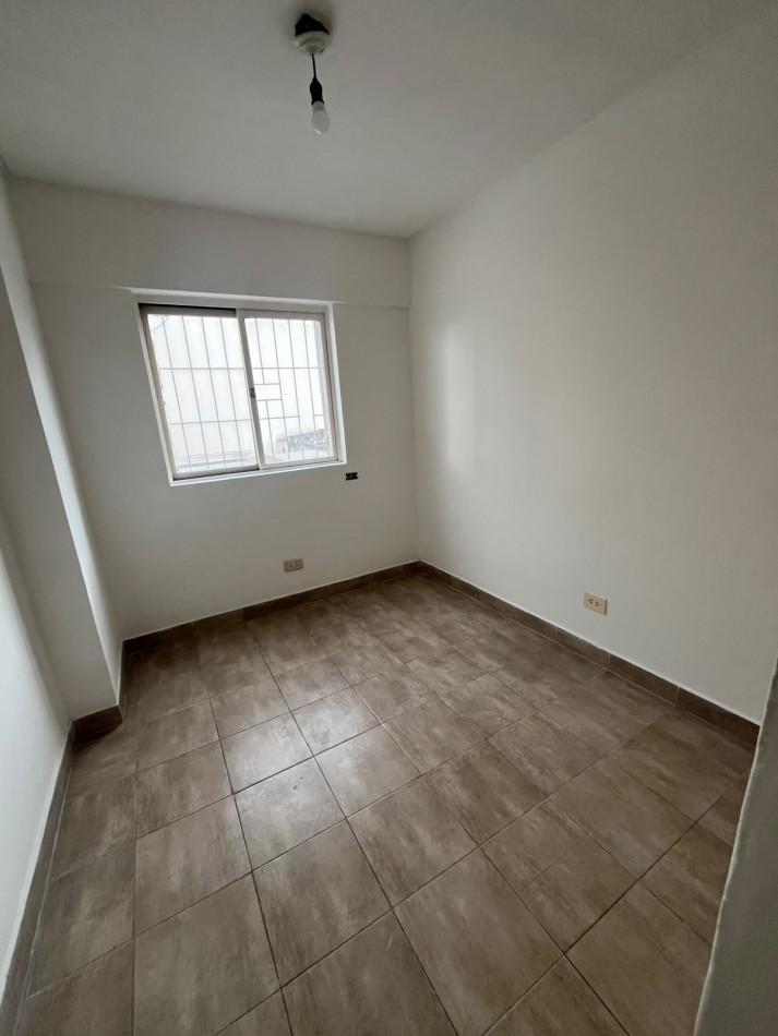 DEPARTAMENTO DE TRES DORMITORIOS EN CHACABUCO AL 200 