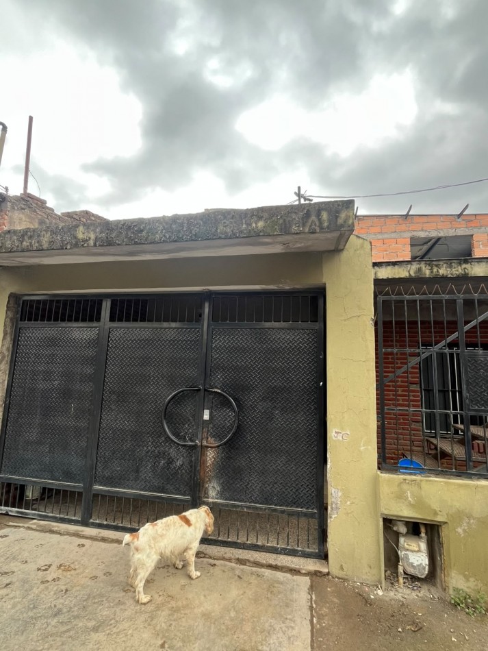 CASA DE DOS DORMITORIOS EN YERBA BUENA BARRIO NICOLAS AVELLANEDA ALTURA PERON AL 200 CON COCHERA