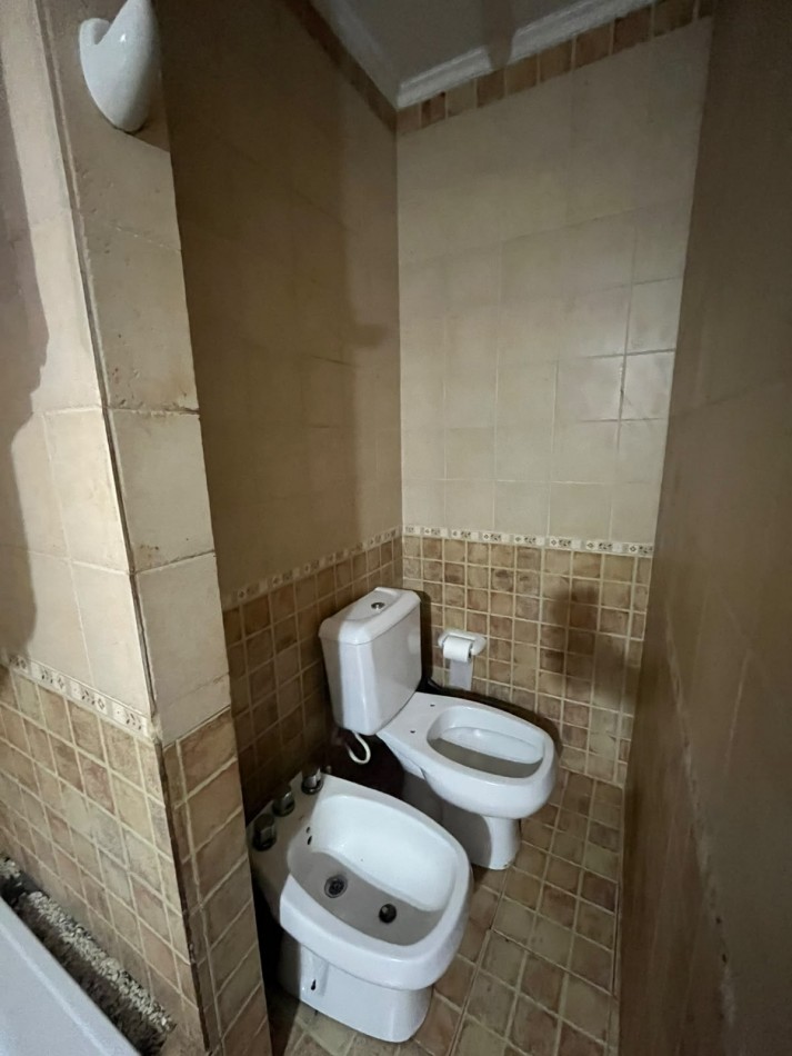 CASA DE DOS DORMITORIOS EN YERBA BUENA BARRIO NICOLAS AVELLANEDA ALTURA PERON AL 200 CON COCHERA