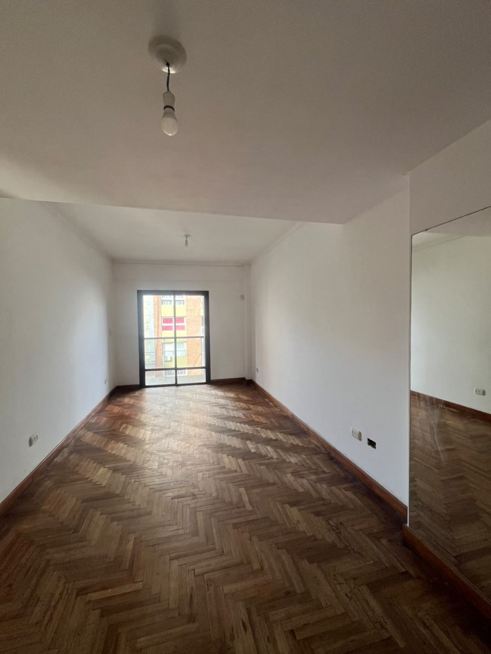 DEPARTAMENTO DE DOS DORMITORIOS EN BARRIO NORTE EN MONTEAGUDO 516