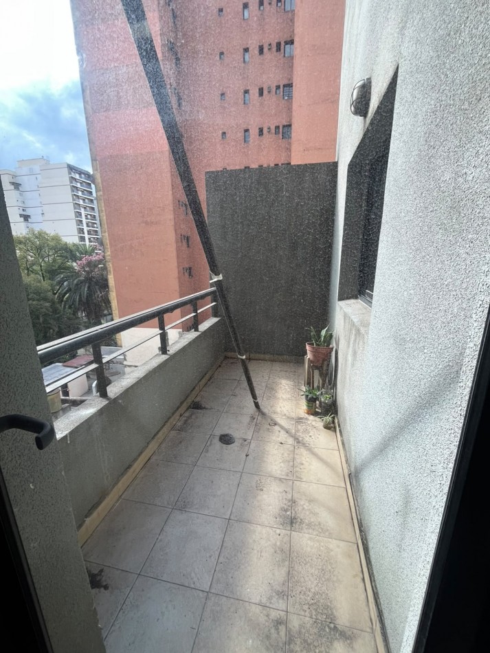 DEPARTAMENTO DE DOS DORMITORIOS EN BARRIO NORTE EN MONTEAGUDO 516