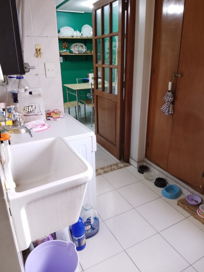 HERMOSO DEPARTAMENTO CON COCHERA, DEPENDENCIA Y AMENITIES DE DOS DORMITORIOS APTO CREDITO EN AVENIDA AVELLANEDA 837
