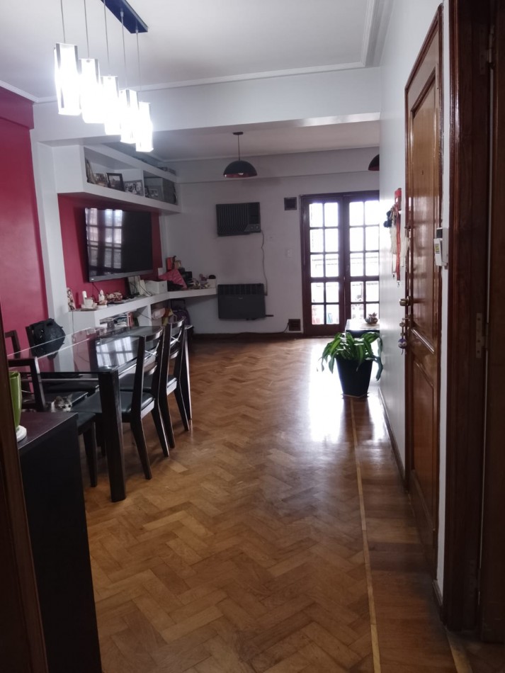 HERMOSO DEPARTAMENTO CON COCHERA, DEPENDENCIA Y AMENITIES DE DOS DORMITORIOS APTO CREDITO EN AVENIDA AVELLANEDA 837
