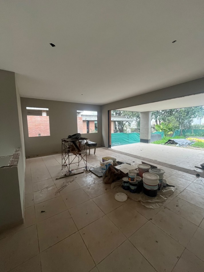 CASA A ESTRENAR APTA CREDITO EN BARRIO PRIVADO LA EMILIA EN YERBA BUENA