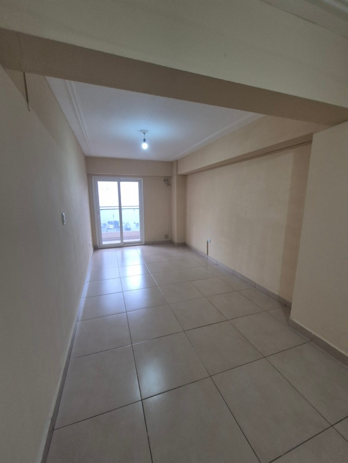 MONOAMBIENTE CON BALCON EN BARRIO NORTE, MONTEAGUDO 512 ENTRE SANTIAGO Y CORRIENTES