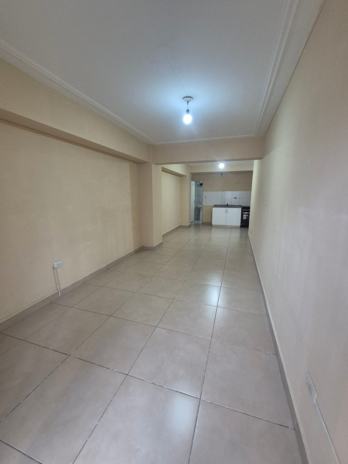 MONOAMBIENTE CON BALCON EN BARRIO NORTE, MONTEAGUDO 512 ENTRE SANTIAGO Y CORRIENTES
