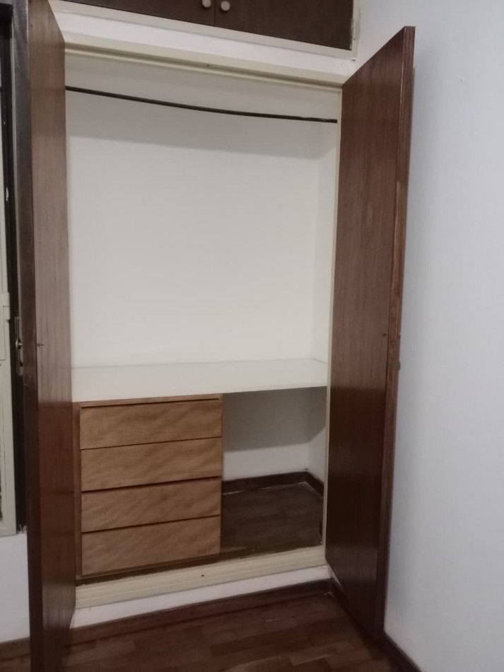 DEPARTAMENTO DE TRES DORMITORIOS EN 24 DE SETIEMBRE AL 1.000