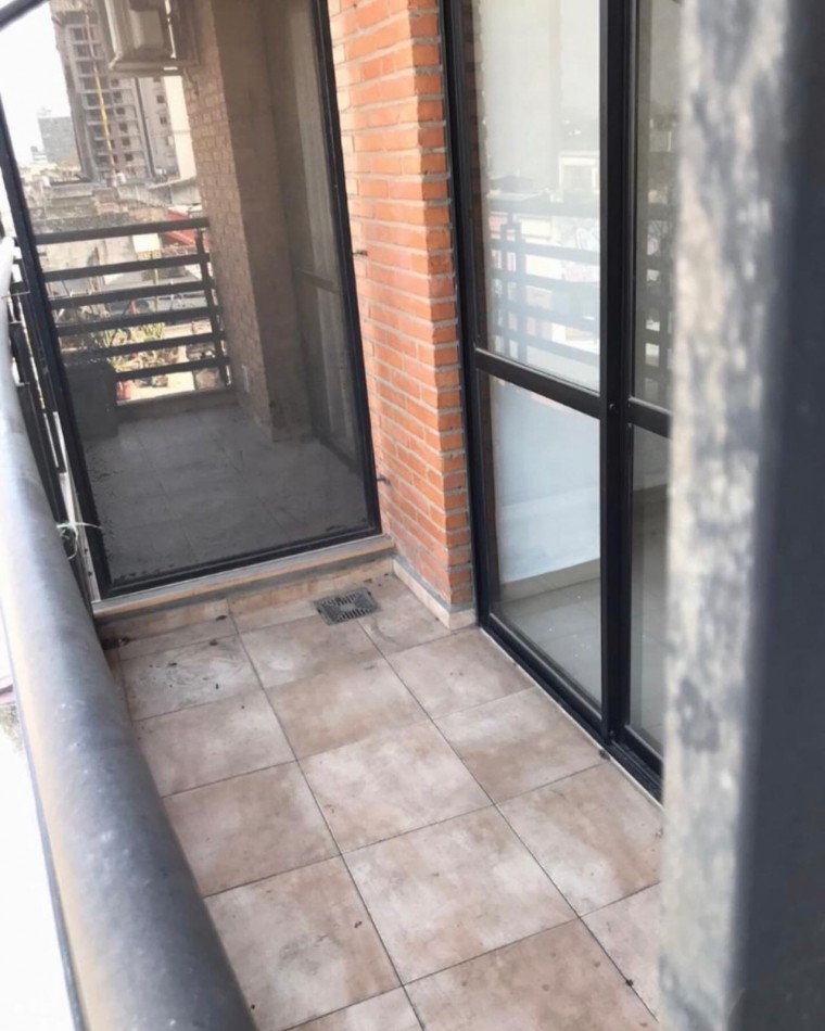 DEPARTAMENTO DE UN DORMITORIO CON AA EN SAN LORENZO AL 900 