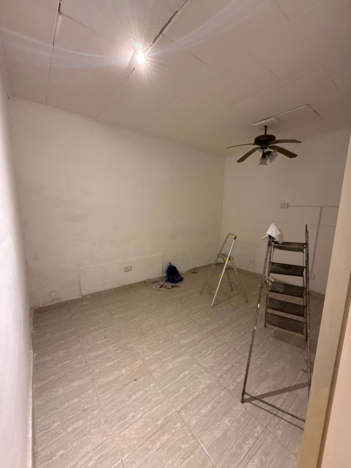 CASA TRES DORMITORIOS EN CRISOSTOMO ALVAREZ AL 1300 VIVIENDA O COMERCIAL