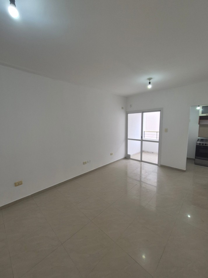 DEPARTAMENTO CON COCHERA Y AMENITIES EN ALBERDI 180