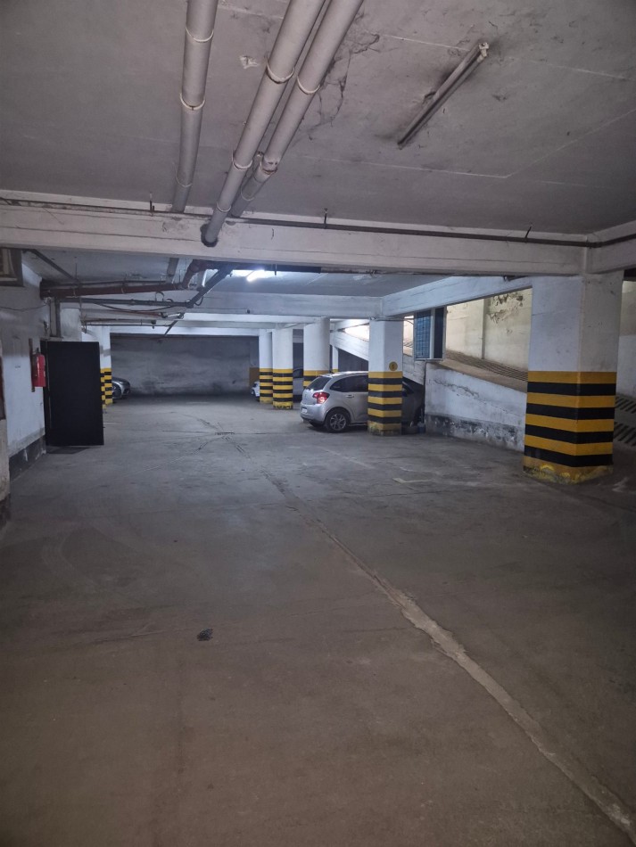 DEPARTAMENTO CON COCHERA Y AMENITIES EN ALBERDI 180