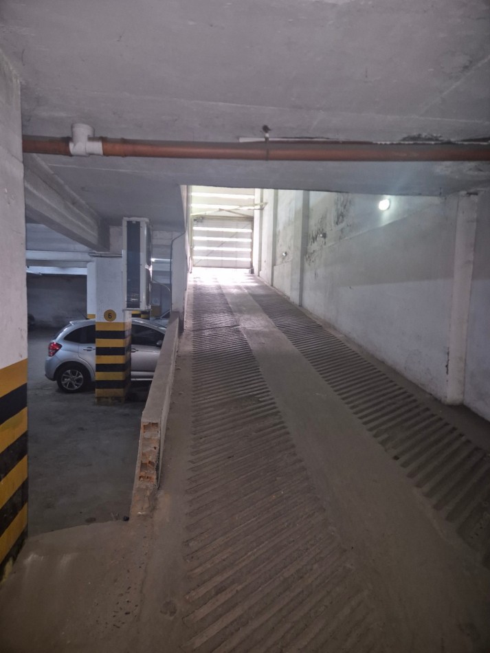 DEPARTAMENTO CON COCHERA Y AMENITIES EN ALBERDI 180
