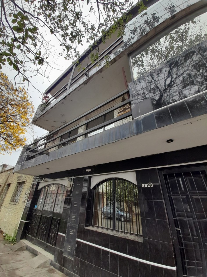 Departamento 2 dormitorios en Crisostomo Alvarez 2.223