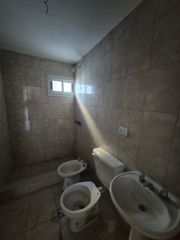 DEPARTAMENTO DE UN DORMITORIO CON ESCRITURA EN SUIPACHA 1060 OPORTUNIDAD 