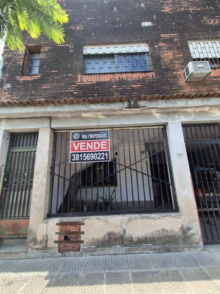 CASA DE DOS PLANTAS EN MARCOS PAZ AL 2200 APTA CREDITO 