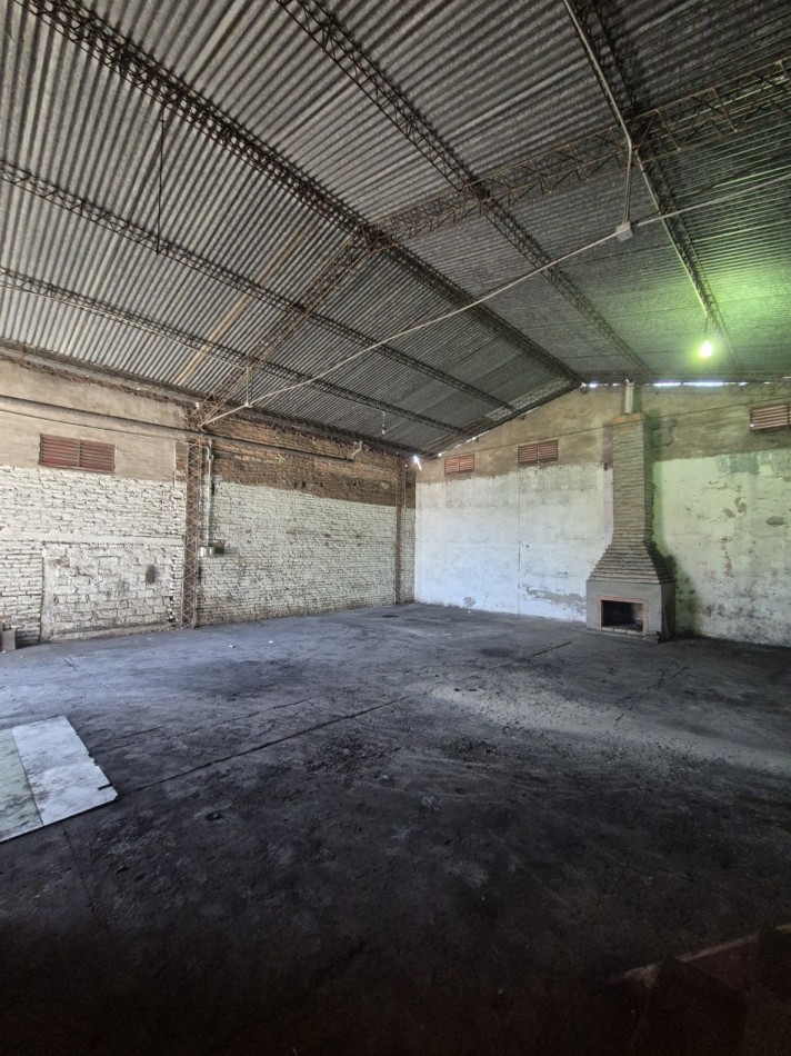 GALPON ALTURA AVENIDA INDEPENDENCIA AL 2.600