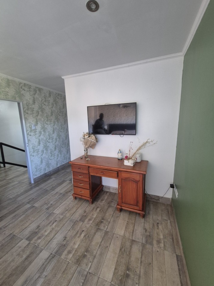 CASA APTA CREDITO EN BARRIO ATSA CINCO DORMITORIOS Y PILETA ALTURA AVENIDA EJERCITO DEL NORTE AL 1700