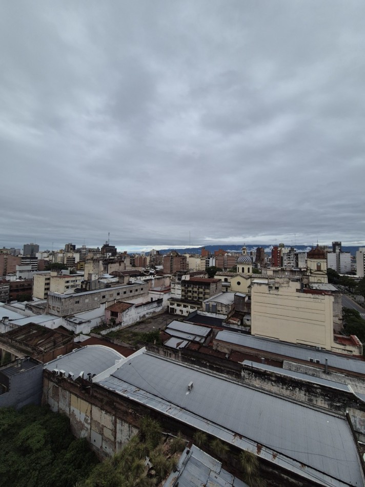 DEPARTAMENTO SEMIPISO DE TRES DORMITORIOS EN 24 DE SETIEMBRE Y LAS HERAS CON TERRAZA 
