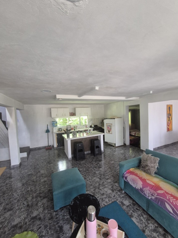 CASA EN LA OVEJERIA TAFI DEL VALLE DE CUATRO DORMITORIOS 