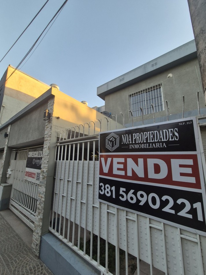 CASA DE 4 DORMITORIOS CON PILETA EN CRISOSTOMO 2700 APTA CREDITO