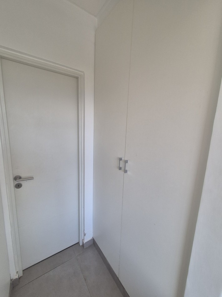 DEPARTAMENTO DE UN DORMITORIO AMPLIO CON BALCON Y COCHERA ZONA AVENIDA MATE DE LUNA AL 4000