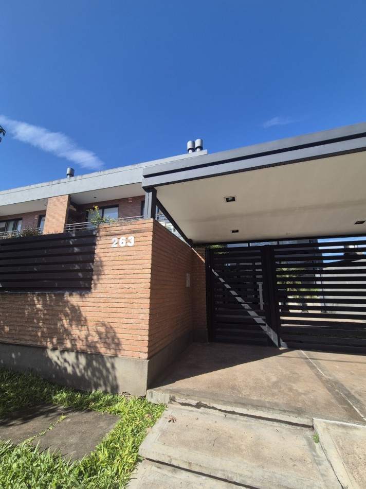 DEPARTAMENTO DE UN DORMITORIO AMPLIO CON BALCON Y COCHERA ZONA AVENIDA MATE DE LUNA AL 4000